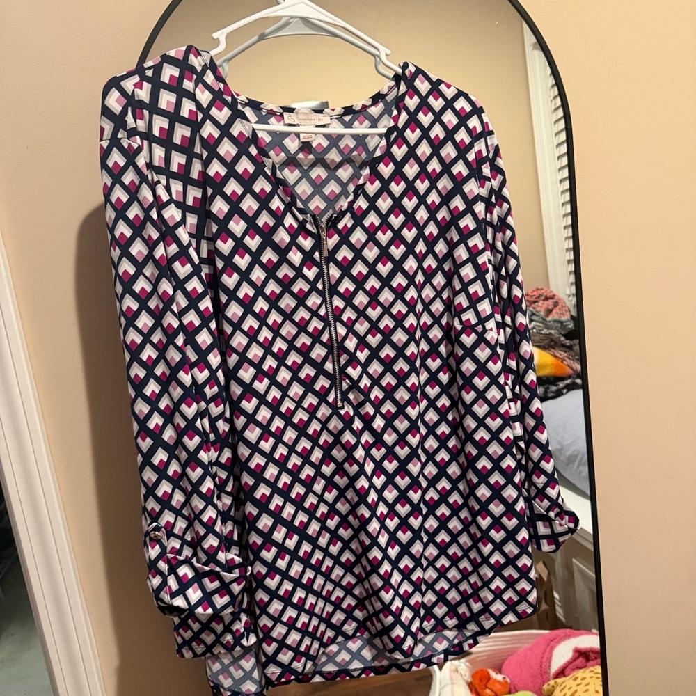 Geometric V-Neck Tunic Top in Navy, White & Pink